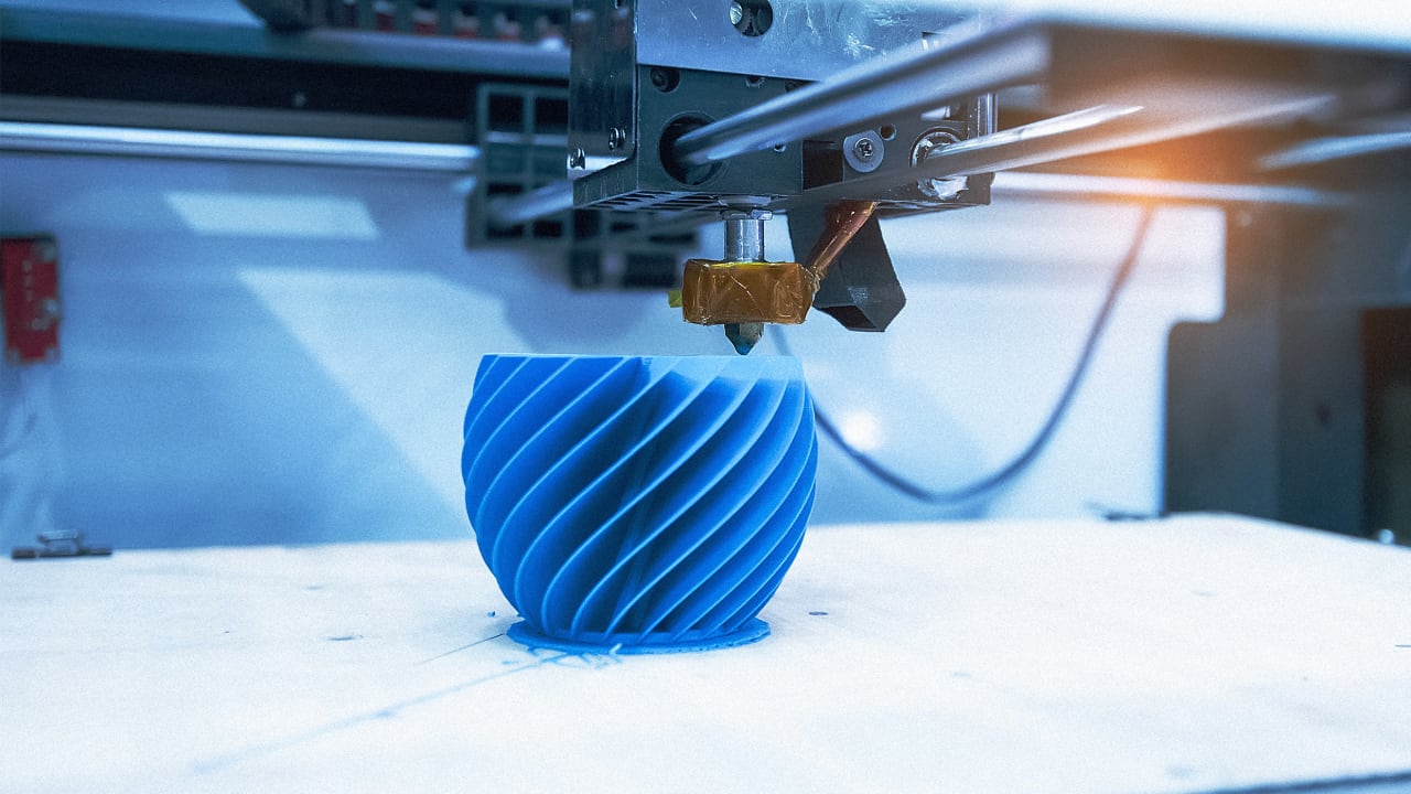 3D Printing Tech Revolution: Reshaping manufacturing and design.